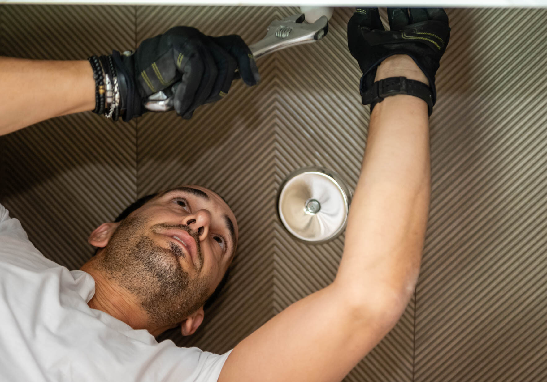 6965916aafe6b_GoDaddy_-5829